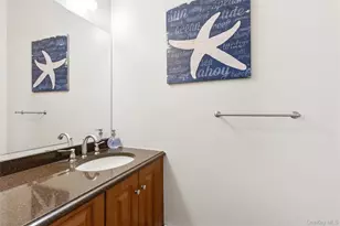 2539 Bradley Ct, Merrick, NY 11566 - Photo 15