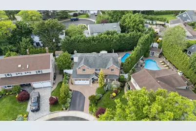 2539 Bradley Court, Merrick, NY 11566 - Photo 41