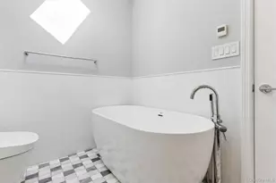 2539 Bradley Ct, Merrick, NY 11566 - Photo 21