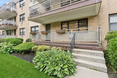 40 Stoner Avenue #1R, Great Neck, NY 11021 - Photo 5