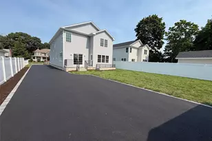 108 Spruce Ave, Bethpage, NY 11714 - Photo 15
