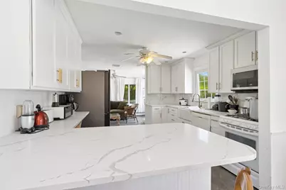 59 Wiltshire Street, Southampton, NY 11968 - Photo 23