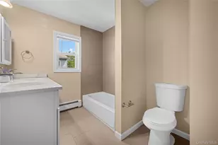 394 Warwick Rd, East Meadow, NY 11554 - Photo 21