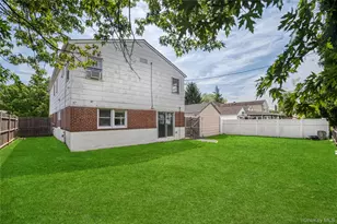 394 Warwick Rd, East Meadow, NY 11554 - Photo 23