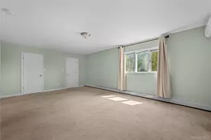 394 Warwick Rd, East Meadow, NY 11554 - Photo 15