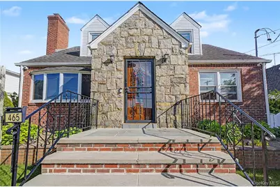 465 Washington Place, Mineola, NY 11501 - Photo 5