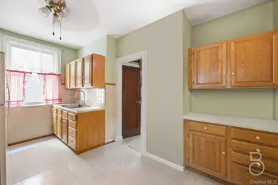 30-19 33rd Street, Astoria, NY 11102 - Photo 15