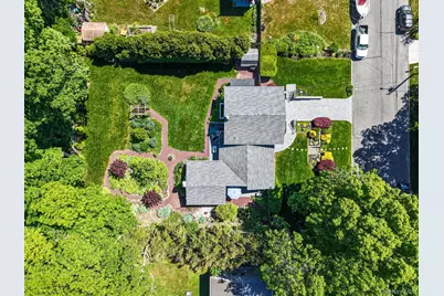 11 Beverly Lane, East Moriches, NY 11940 - Photo 9