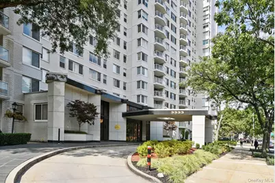 3333 Henry Hudson Parkway #18H, Bronx, NY 10463 - Photo 1