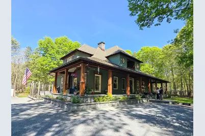 490 Wading River Road, Manorville, NY 11949 - Photo 3