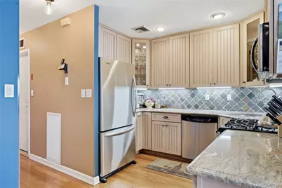 659 E Broadway #B, Long Beach, NY 11561 - Photo 13