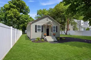 19 Lacrosse Rd, Mastic Beach, NY 11951 - Photo 5