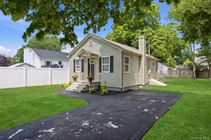 19 Lacrosse Rd, Mastic Beach, NY 11951 - Photo 3