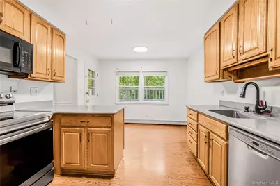 1019 Fox Meadow Road, Yorktown Heights, NY 10598 - Photo 9