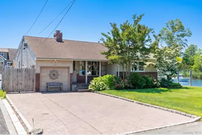 34 Cape Road, Amityville, NY 11701 - Photo 3