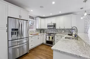 123 Stratford Ave, Williston Park, NY 11596 - Photo 7