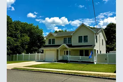 285 Daniel Street, Lindenhurst, NY 11757 - Photo 1