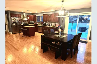 285 Daniel Street, Lindenhurst, NY 11757 - Photo 9
