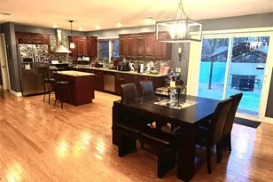 285 Daniel St, Lindenhurst, NY 11757 - Photo 9