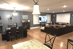 285 Daniel St, Lindenhurst, NY 11757 - Photo 11