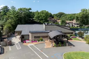 302 Vista Dr, Jericho, NY 11753 - Photo 33