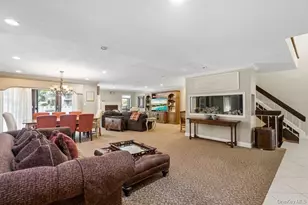 302 Vista Dr, Jericho, NY 11753 - Photo 9