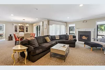 302 Vista Drive, Jericho, NY 11753 - Photo 11