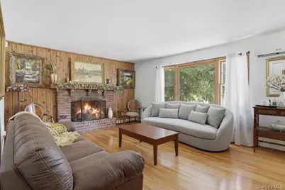 23 Dupay Road, Pleasant Valley, NY 12569 - Photo 9