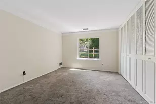 950 Skyline Dr, Coram, NY 11727 - Photo 21