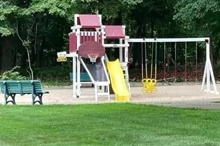 950 Skyline Dr, Coram, NY 11727 - Photo 43