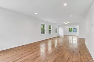 384 Scudder Ave, Copiague, NY 11726 - Photo 7