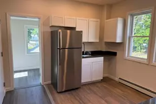 228 Mansion St, Poughkeepsie, NY 12601 - Photo 5