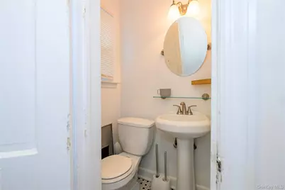 106 Dunwoodie Street, Yonkers, NY 10704 - Photo 13