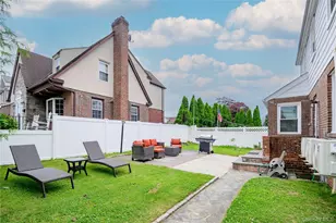 106 Dunwoodie St, Yonkers, NY 10704 - Photo 23