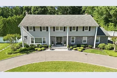 9 Vannina Place, Huntington, NY 11743 - Photo 3