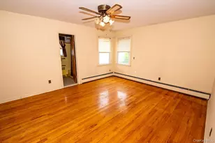 34 Remsen Ave, Valley Stream, NY 11580 - Photo 13