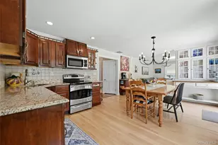 4 Bacon Ln, Babylon, NY 11702 - Photo 15