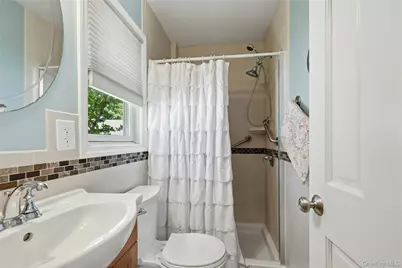 4 Bacon Lane, Babylon, NY 11702 - Photo 23