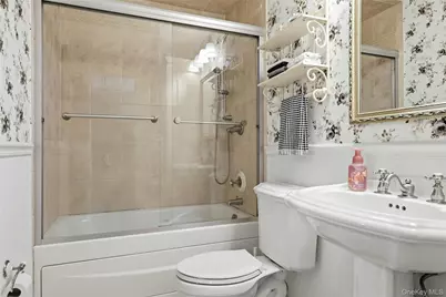 4 Bacon Lane, Babylon, NY 11702 - Photo 21
