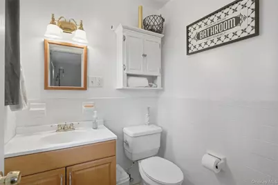 733 State Route 302, Pine Bush, NY 12566 - Photo 17