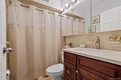 61-12 69th Street #2M, Middle Village, NY 11379 - Photo 29
