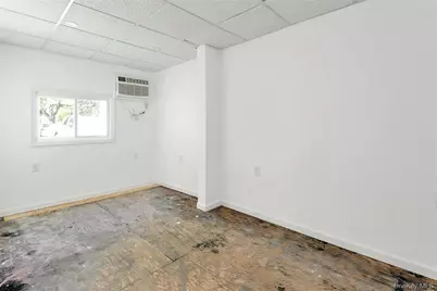 1970 E Main Street #APT 1974, Mohegan Lake, NY 10547 - Photo 9