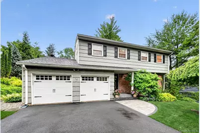 14 Tyler Place, Nanuet, NY 10954 - Photo 1