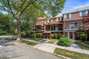 175-03 Peck Ave, Fresh Meadows, NY 11365 - Photo 23