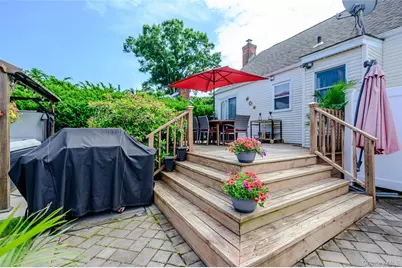 26 Rhode Avenue, Merrick, NY 11566 - Photo 23