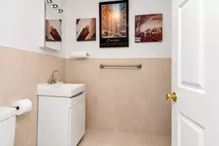 4779 White Plains Rd, Bronx, NY 10470 - Photo 19