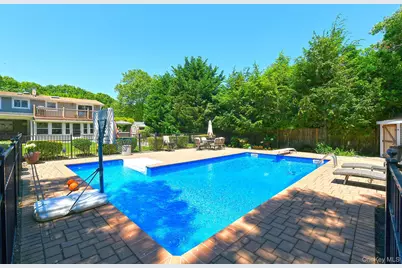 183 6th Avenue, Holtsville, NY 11742 - Photo 3