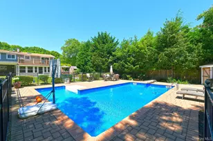 183 6th Ave, Holtsville, NY 11742 - Photo 3