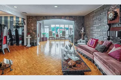 52-04 Redfield Street, Douglaston, NY 11362 - Photo 11