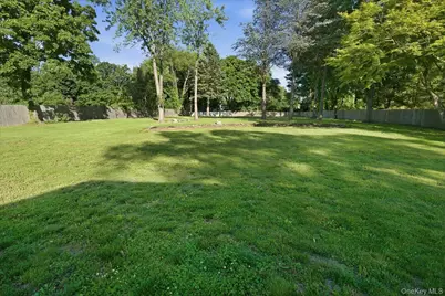 174 Warner Road, Huntington, NY 11743 - Photo 33